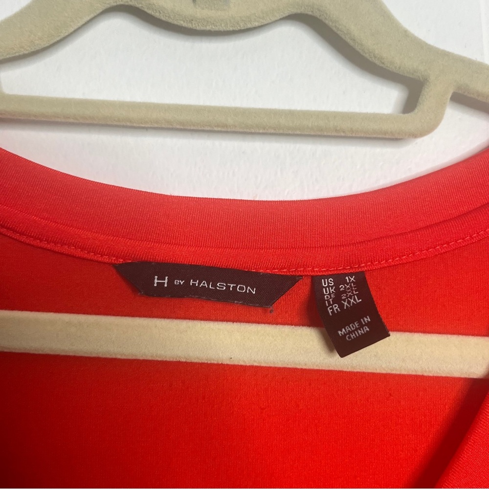 H by Halston Vibrant Tomato Red V-Neck Tee Stretch Boxy Loose Women's 1X - Picture 7 of 7